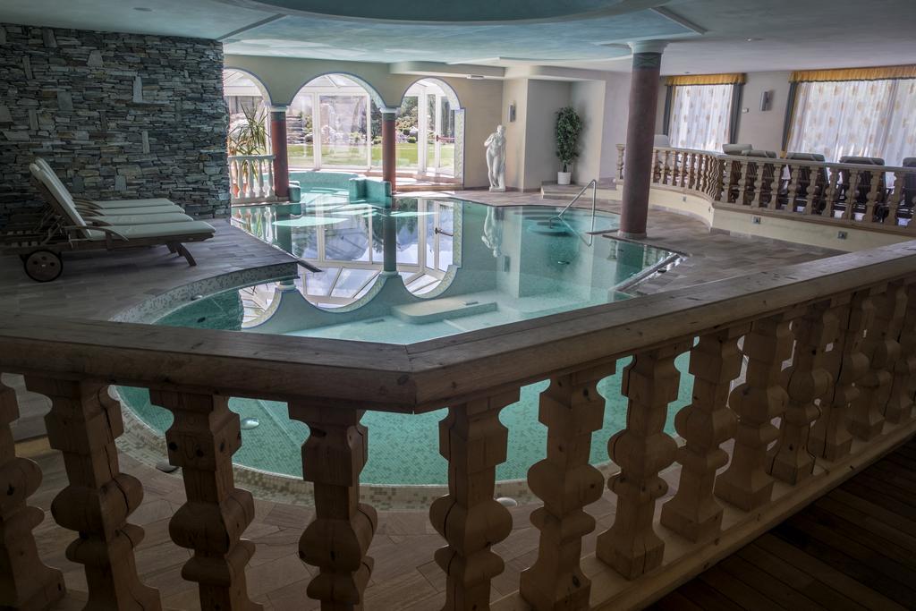 Hotel Gran Paradiso Сан-Кассіано Екстер'єр фото